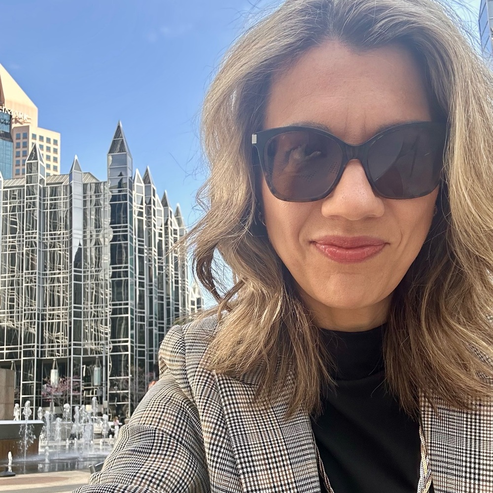 Meet your Posher, Caroline